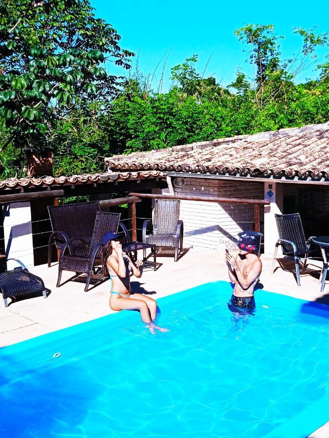 Novos Baianos Hostel E Pousada ปอร์โตเซกูโร ภายนอก รูปภาพ A scene from the film