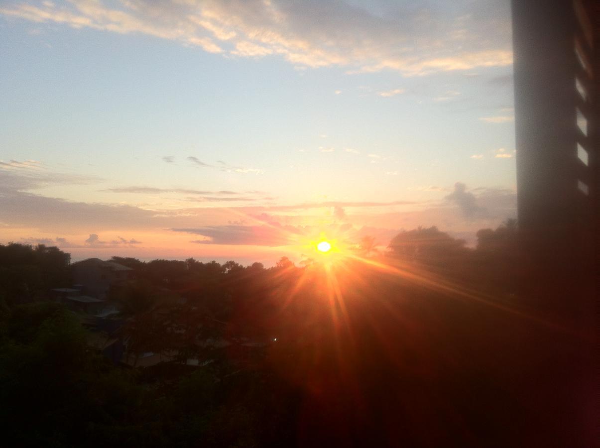 Novos Baianos Hostel E Pousada ปอร์โตเซกูโร ภายนอก รูปภาพ Sunset in the village